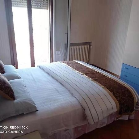 Cozy Room With Queen Bed 温馨双人大房间 Mestre Exterior foto